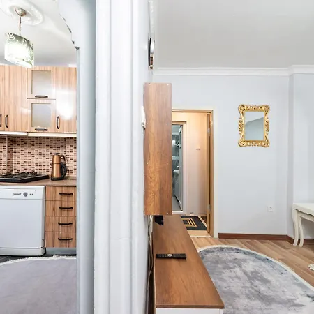 Kadirga Fountain Trvl * Istanboel