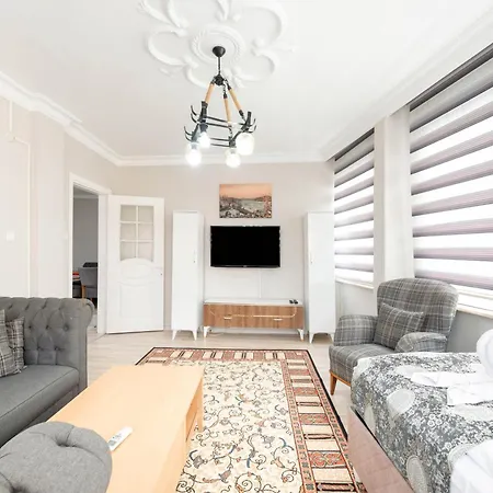 Kadirga Fountain Trvl