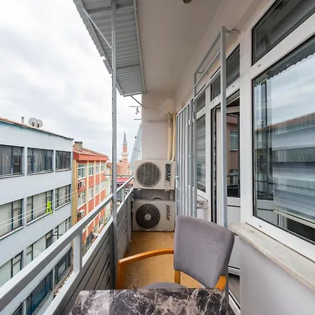 Kadirga Fountain Trvl Istanboel