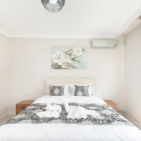 Kadirga Fountain Trvl شقة