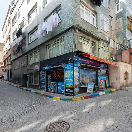 Kadirga Fountain Trvl شقة *