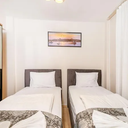 Kadirga Fountain Trvl *