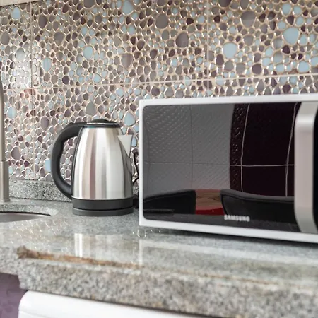 Kadirga Fountain Trvl *