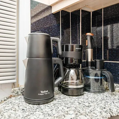 Kadirga Fountain Trvl *