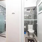 Kadirga Fountain Trvl *